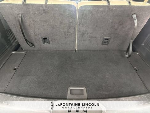 Used 2023 Ford Explorer XLT w/ Equipment Group 202A AWD/4WD image 29