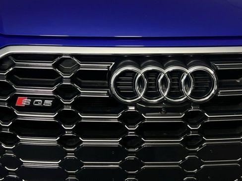 Used 2022 Audi SQ5 Premium Plus w/ Premium Plus Package image 13
