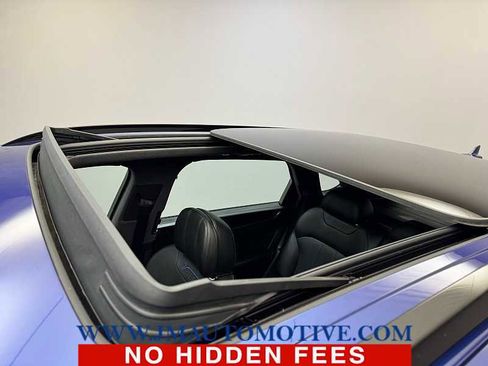 Used 2020 Bentley Bentayga Design Series image 11