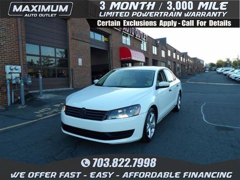 Used 2014 Volkswagen Passat 1.8T SE image 1