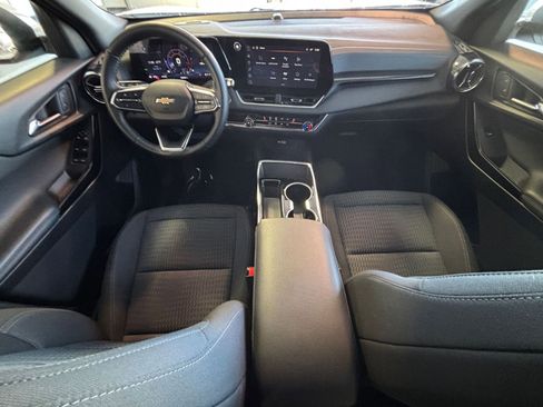 Used 2025 Chevrolet Equinox LT image 32