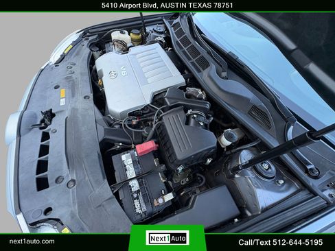 Used 2012 Toyota Avalon Limited image 37