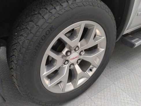 Used 2018 GMC Sierra 1500 SLT w/ SLT Premium Package AWD/4WD image 31