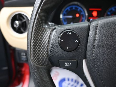 Used 2017 Toyota Corolla L image 6