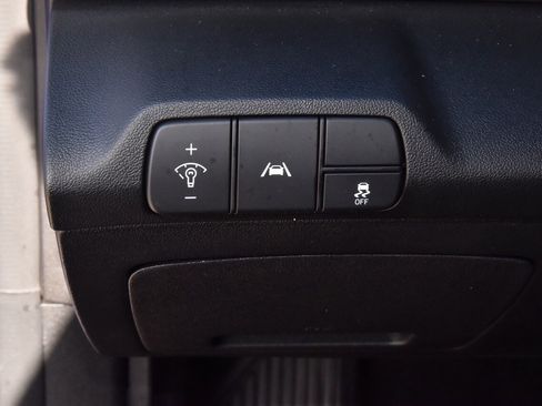 Used 2023 Hyundai Elantra SEL w/ Convenience Package image 30