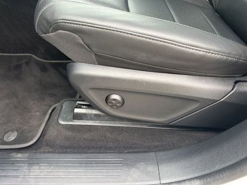 Used 2024 Mercedes-Benz GLE 350 4MATIC image 14