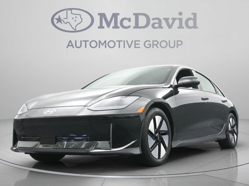 Used 2024 Hyundai Ioniq 6 SE RWD image 26