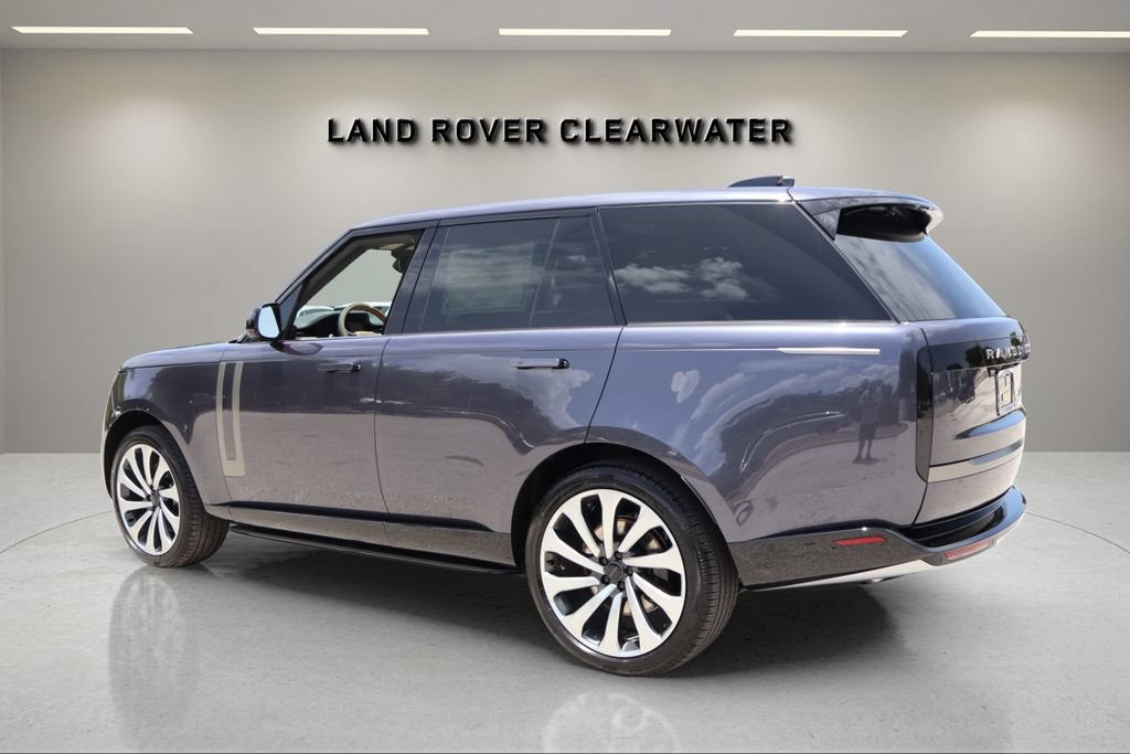 New 2026 Land Rover Range Rover SE AWD/4WD image 3
