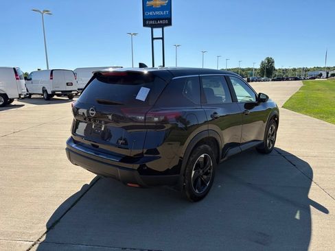 Used 2026 Nissan Rogue SV AWD/4WD image 6