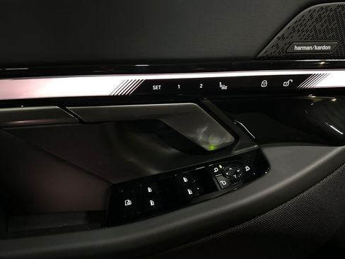 New 2027 BMW 530i xDrive w/ Premium Package AWD/4WD image 10