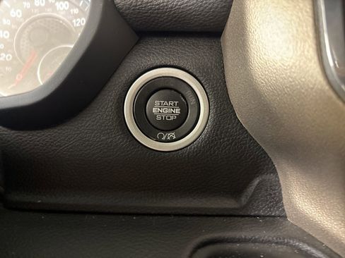 Used 2024 RAM 2500 Laramie image 14