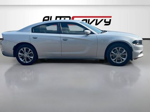 Used 2022 Dodge Charger SXT w/ Driver Convenience Group AWD/4WD image 8