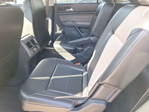 Used 2022 Volkswagen Atlas SE image 27