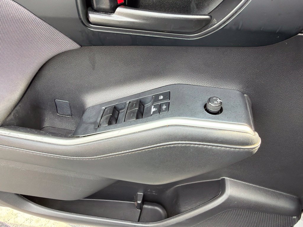 Used 2022 Toyota Highlander LE w/ Protection Package #3 (TMS) AWD/4WD image 25