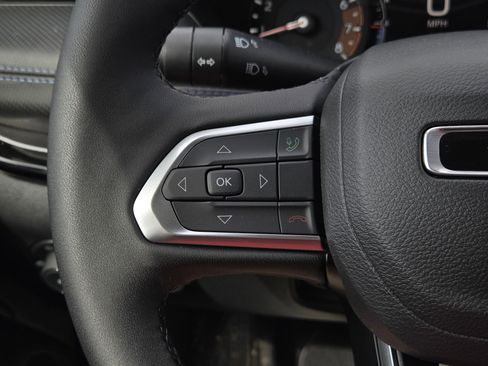 New 2026 Jeep Compass Latitude AWD/4WD image 9