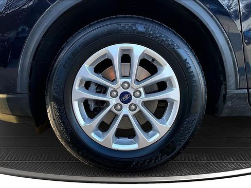 Used 2021 Ford Escape SE image 32