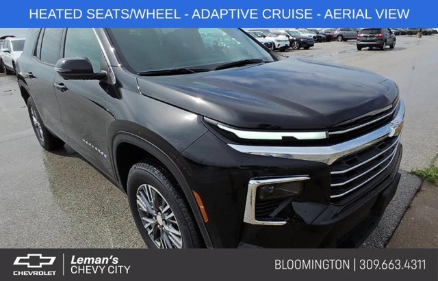 Used 2025 Chevrolet Traverse LT w/ Driver Confidence Package FWD image 1