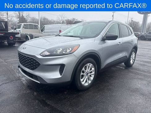 Used 2022 Ford Escape SE w/ Cold Weather Package image 2