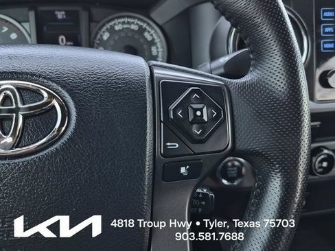 Used 2016 Toyota Tacoma TRD Off-Road w/ Towing Package AWD/4WD image 27