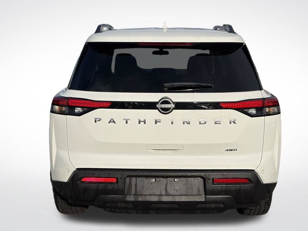 Used 2025 Nissan Pathfinder SV AWD/4WD image 8