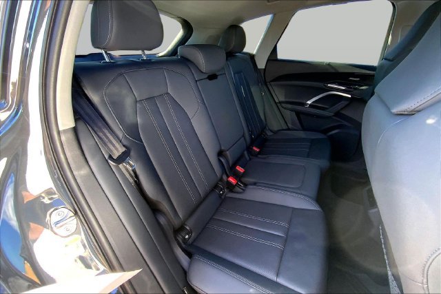Used 2025 Audi Q5 Premium AWD/4WD image 19