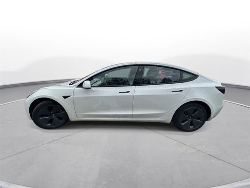 Used 2022 Tesla Model 3 Long Range image 9