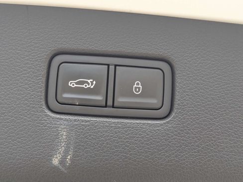 Used 2025 Genesis GV80 2.5T Standard AWD/4WD image 14