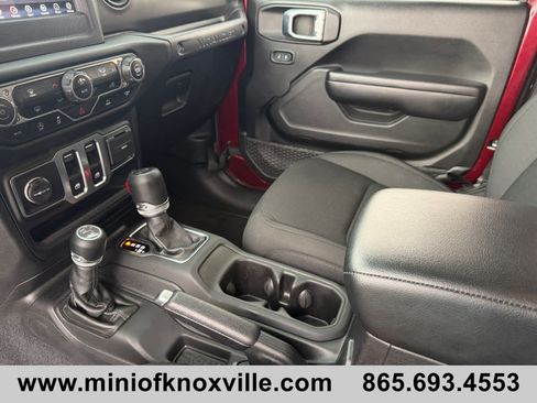 Used 2021 Jeep Wrangler Sport AWD/4WD image 17