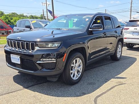 Certified 2023 Jeep Grand Cherokee Limited AWD/4WD image 5