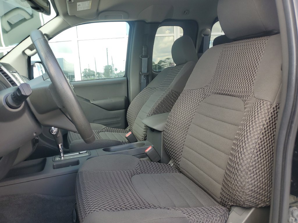 Used 2016 Nissan Frontier SV AWD/4WD image 23