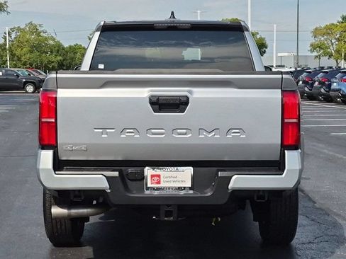 Certified 2026 Toyota Tacoma SR5 AWD/4WD image 7