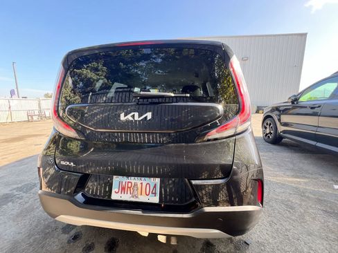 Used 2023 Kia Soul LX w/ Option Group 015 FWD image 27