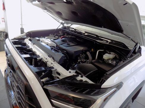 Used 2025 Toyota Tundra Limited image 33