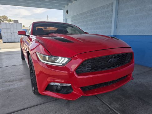 Used 2015 Ford Mustang GT RWD image 1