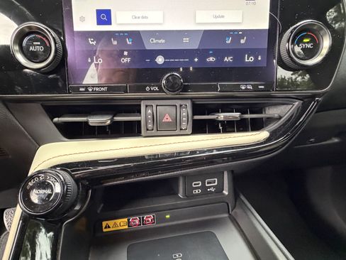 Used 2022 Lexus NX 350 AWD w/ Premium Package image 26