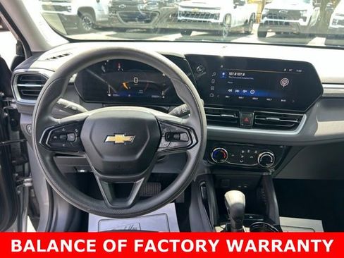 Used 2024 Chevrolet TrailBlazer LT FWD image 17