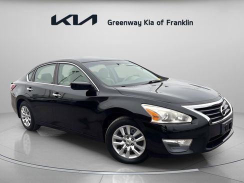 Used 2013 Nissan Altima 2.5 S image 1