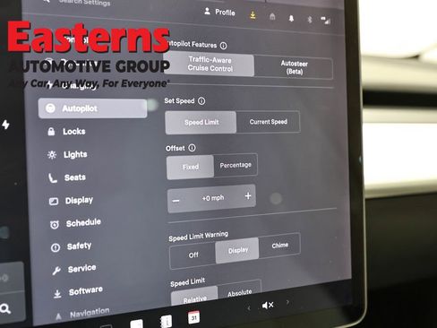 Used 2021 Tesla Model Y Long Range image 15