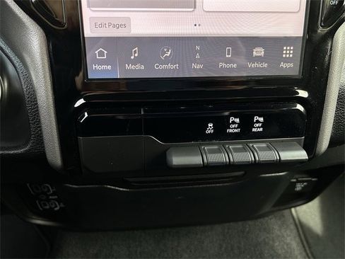 Used 2025 RAM 1500 Laramie image 22