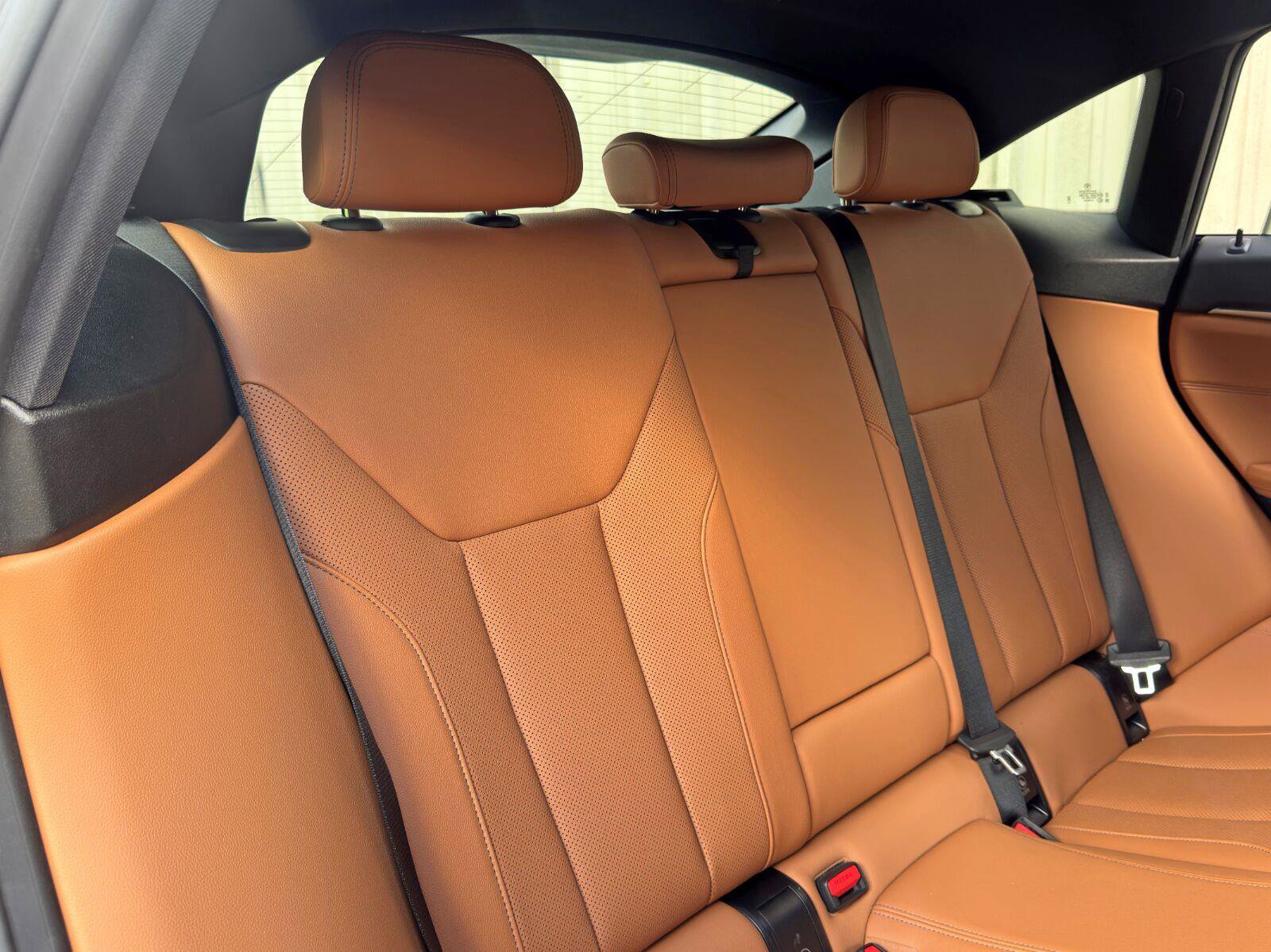Used 2023 BMW i4 eDrive35 w/ Premium Package RWD image 41
