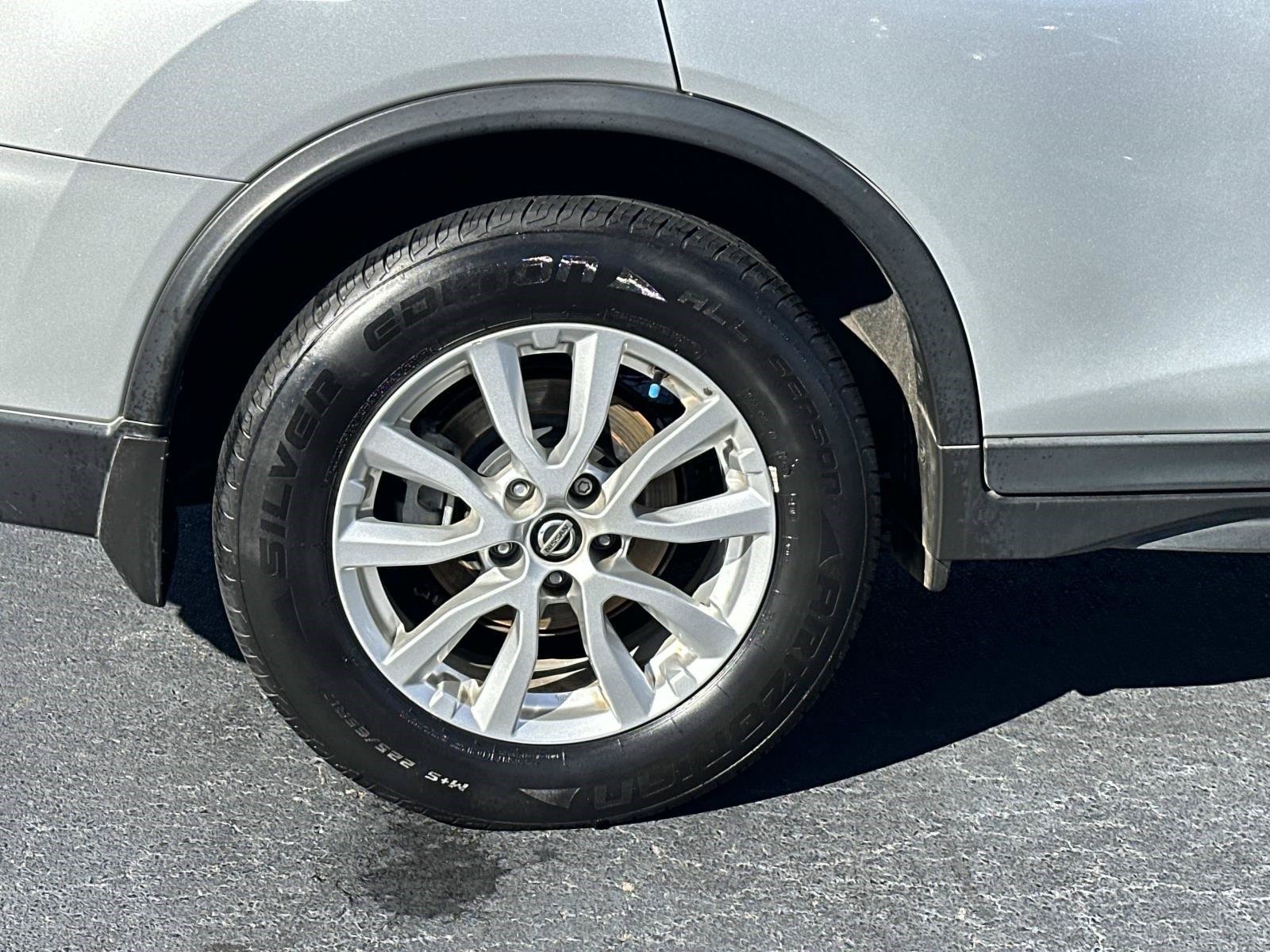 Used 2019 Nissan Rogue SV FWD image 7