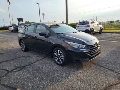 Used 2025 Nissan Versa SV w/ Trunk Package