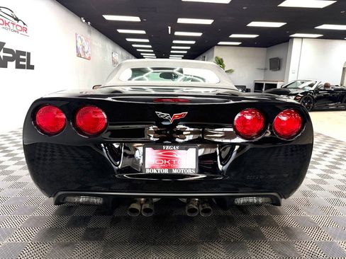 Used 2007 Chevrolet Corvette Convertible w/ Preferred Equipment Group RWD image 12
