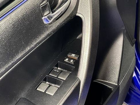 Certified 2018 Toyota Corolla SE image 18