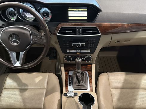 Used 2012 Mercedes-Benz C 250 Sedan image 23