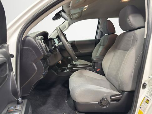 Used 2022 Toyota Tacoma SR image 16