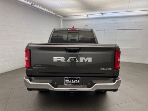 New 2025 RAM 1500 Big Horn image 4