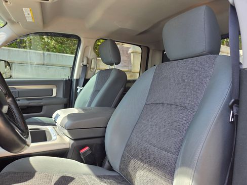 Used 2016 RAM 2500 Big Horn w/ Black Appearance Group AWD/4WD image 2