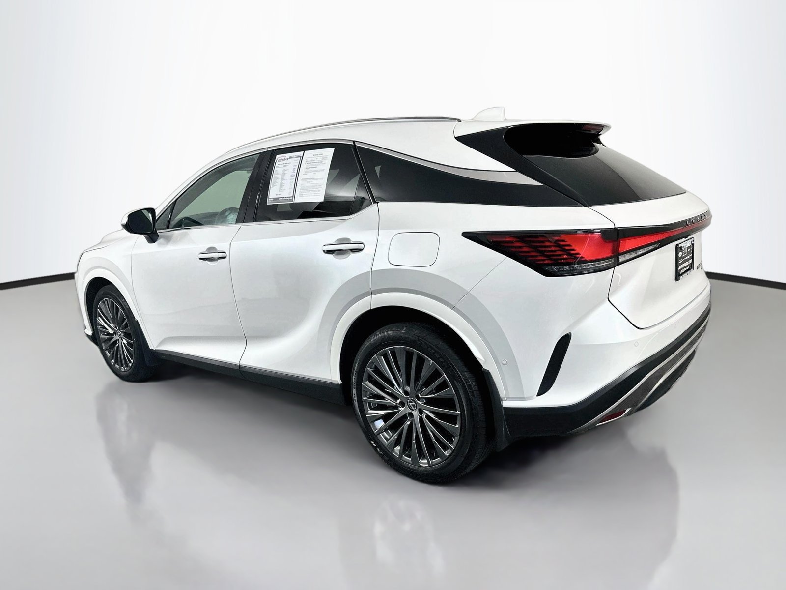 Used 2024 Lexus RX 350 w/ Convenience Package AWD/4WD image 5