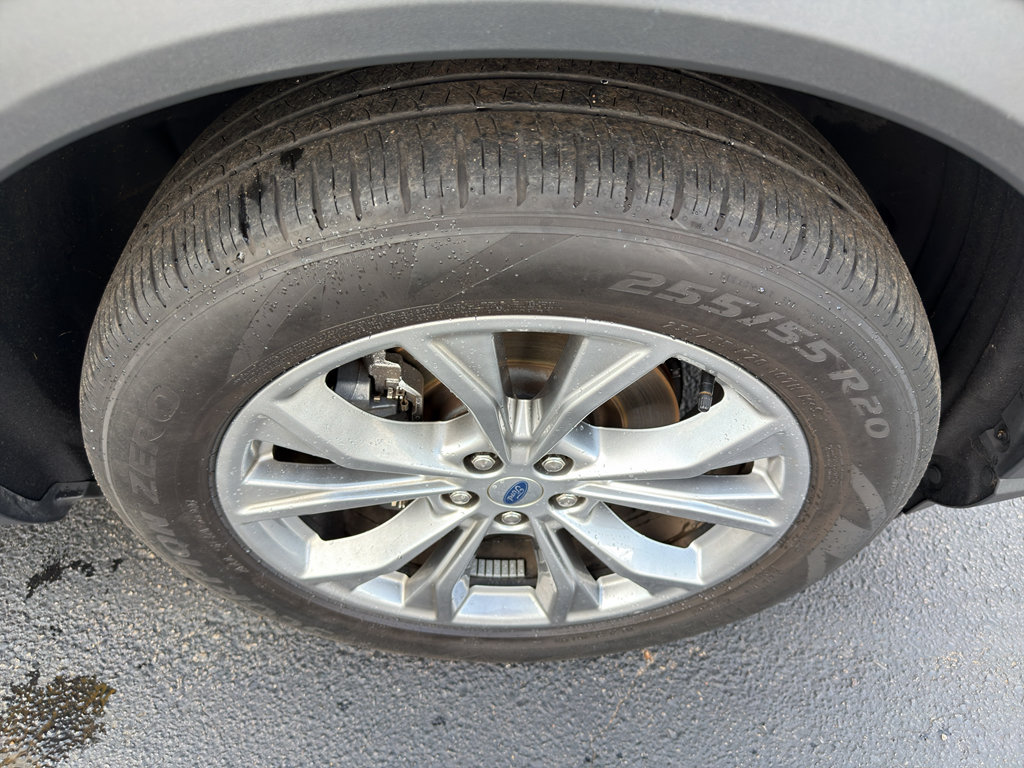 Used 2022 Ford Explorer Limited RWD image 11